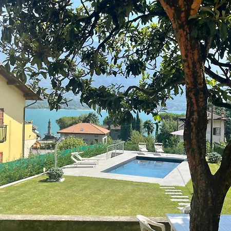 Casa Gialla Apartment